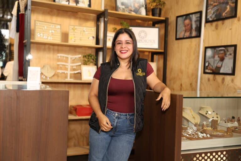 Alejandra Patricia Cadavid Salazar